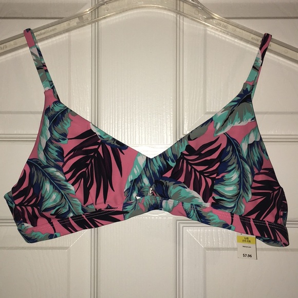 NO BOUNDARIES FLORAL BIKINI TOP - Picture 1 of 4